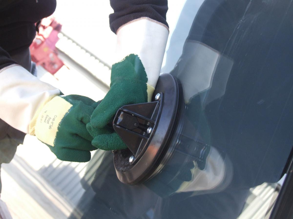 Most Effective Glass Suction Cups for Windows – GGR Glass