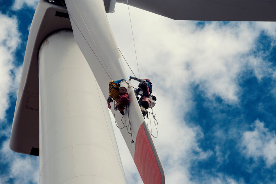 The Best Tools for Wind Turbine Technicians: High-Heat D-Cup Lifter an ...